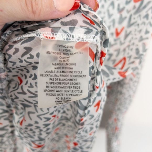 TRISTAN Womens Semi Sheer Grey Red Arrow Tunic Blouse Size Large Collared - Picture 7 of 11